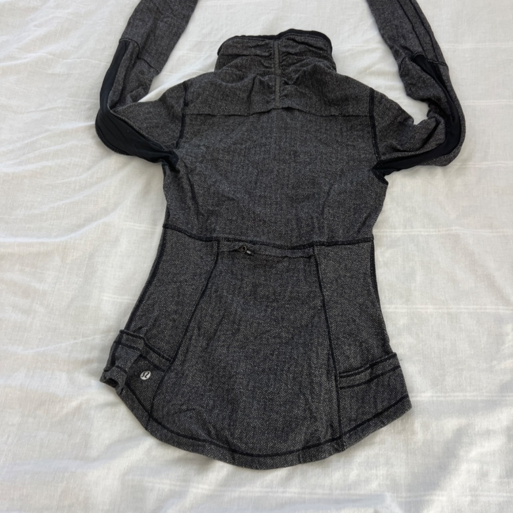 Lululemon Pullover - image 5